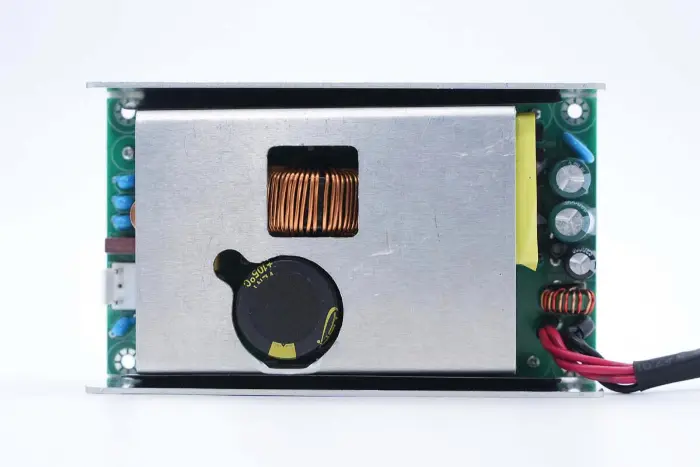 Yeni Ürünümüz-300W GaN Güç Kaynağı