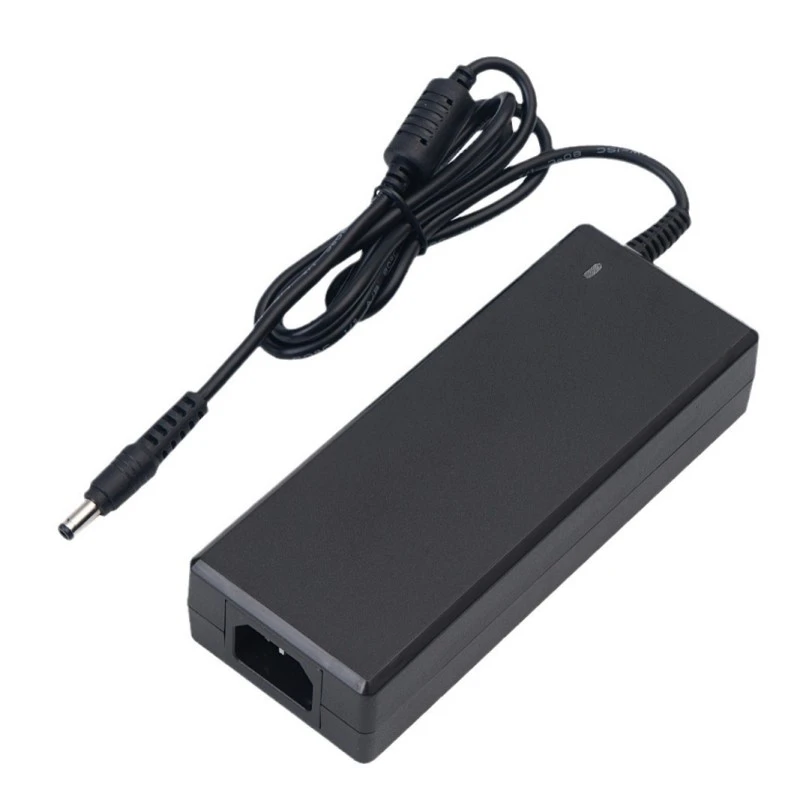 96W 12V 8A Masaüstü Güç Adaptörü